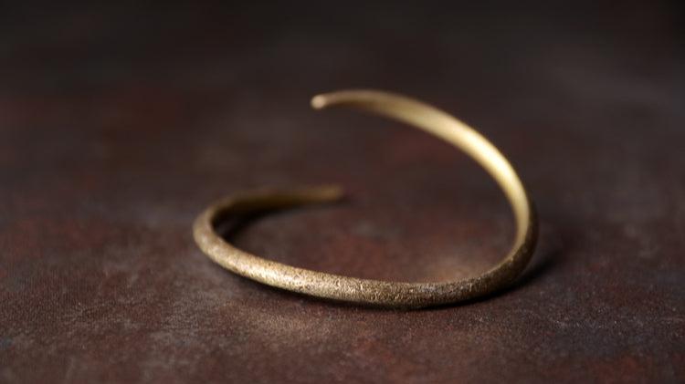 Minimalist Handmade Copper Bracelet – Vintage Unisex Design