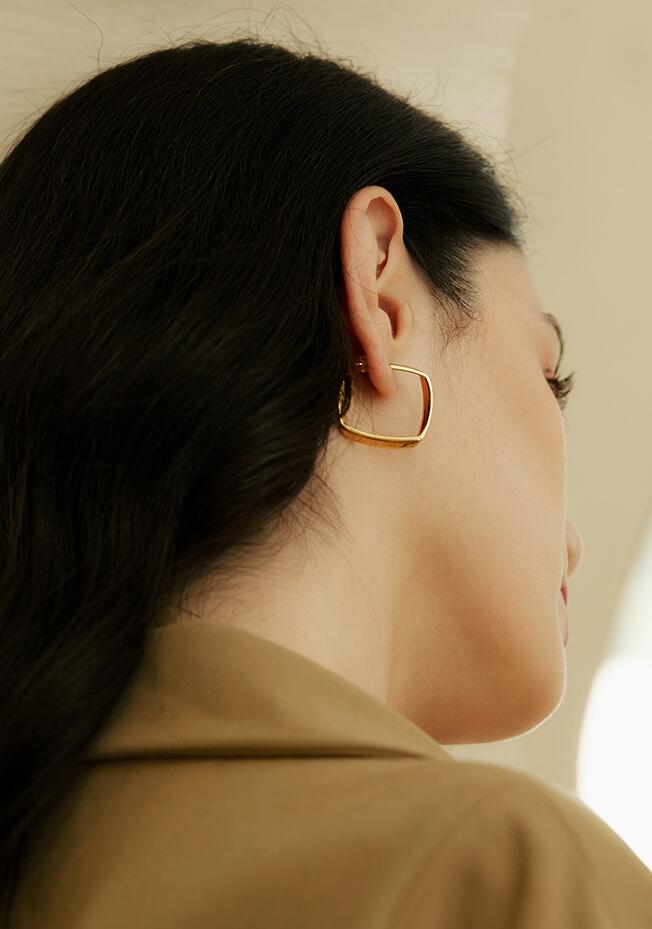 Luxe Loops / Hoop Earrings