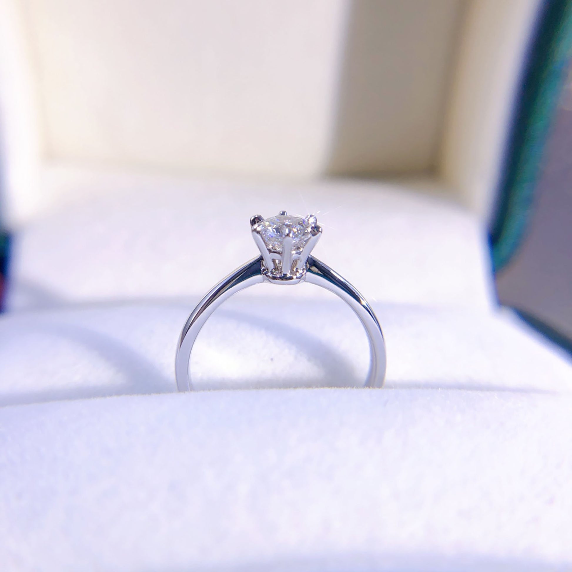 18K Solid White Gold 1 CT Lab Grown Diamond Proposal Ring Customizing Diamond Rings